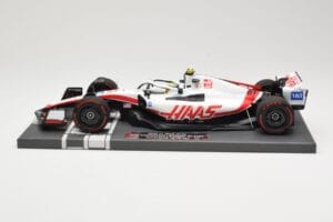 Haas VF-22 #47 M. Schumacher Bahrain GP 2022 Minichamps 1:18 117220147 Druckguss