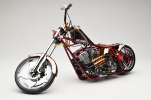 Harley-Davidson West Coast Choppers Diablo Soft Tail Gold Rot Minichamps 1:5 JJ04-05-03 Druckguss