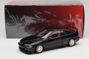 Honda Integra Type R DC2 Pre-Facelift Flamenco Black Pearl MotorHelix 1:18 M85203 Druckguss — Bild 8 von 8