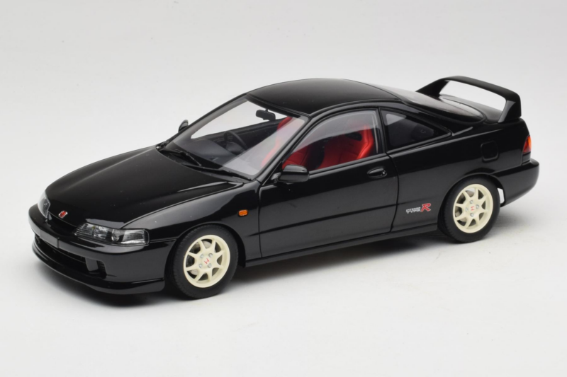 Honda Integra Type R DC2 Pre-Facelift Flamenco Black Pearl MotorHelix 1:18 M85203 Druckguss