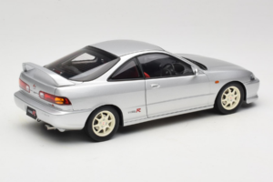 Honda Integra Type R DC2 Pre-Facelift Vogue Silver Metallic MotorHelix 1:18 M85202 Druckguss — Bild 3 von 8