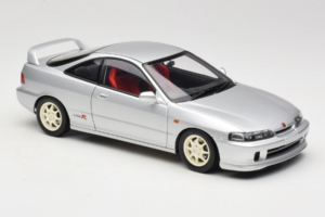 Honda Integra Type R DC2 Pre-Facelift Vogue Silver Metallic MotorHelix 1:18 M85202 Druckguss — Bild 6 von 8