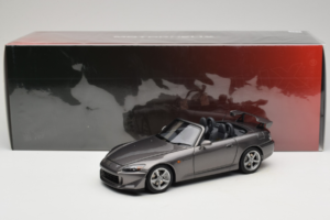 Honda S2000 AP2 Type S Moon Rock Metallic MotorHelix 1:18 M85111 Druckguss — Bild 9 von 9