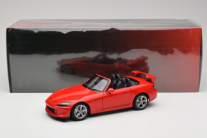 Honda S2000 AP2 Type S New Formula Red MotorHelix 1:18 M85112 Druckguss — Bild 9 von 9