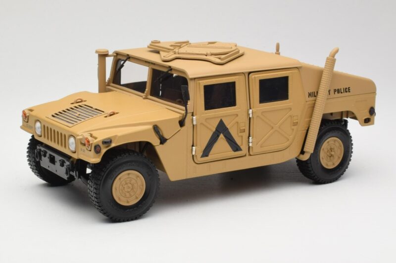 Hummer H1 AM General Military Police Exoto 1:18 01801 Druckguss