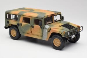Hummer H1 Station Wagon Military Maisto 1:18 56049 Druckguss — Bild 6 von 8