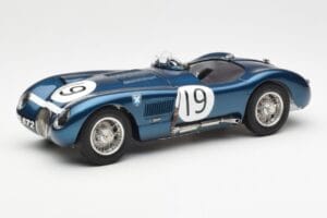 Jaguar C-Type #19 J. Stewart Ecurie Ecosse Goodwood Members Meeting 1954 CMC 1:18 M-192 Druckguss