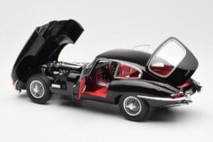 Jaguar E-Type 3.8 Series 1 Schwarz Kyosho 1:18 08954BK Druckguss — Bild 5 von 8