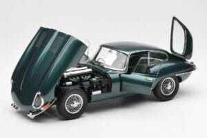 Jaguar E-Type 3.8 Series 1 Dunkelgrün Kyosho 1:18 08954DG Druckguss — Bild 2 von 8