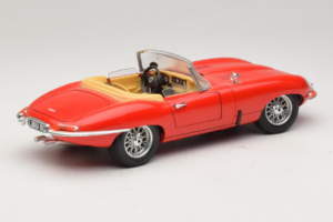 Jaguar E-Type Series 1 Cabriolet Rot Bburago 1:18 3038 Druckguss — Bild 3 von 8