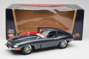 Jaguar E-Type Series 1 Grün Bburago 1:18 3018-M1 Druckguss — Bild 2 von 8