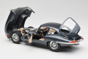 Jaguar E-Type Series 1 Grün Bburago 1:18 3018-M1 Druckguss — Bild 7 von 8