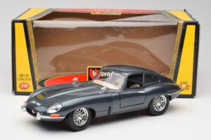 Jaguar E-Type Grau Bburago 1:18 30018 Druckguss — Bild 8 von 8