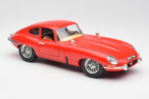 Jaguar E-Type Rot Bburago 1:18 3018 Druckguss — Bild 6 von 8