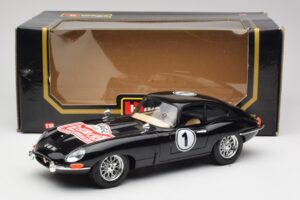 Jaguar E-Type Series 1 #1 British Racing Green Bburago 1:18 3018-M3 Druckguss — Bild 8 von 8