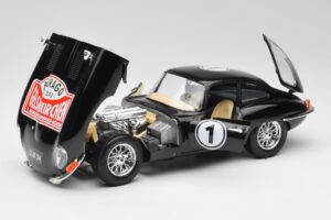 Jaguar E-Type Series 1 #1 British Racing Green Bburago 1:18 3018-M3 Druckguss — Bild 2 von 8