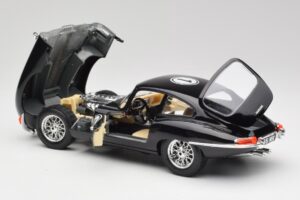 Jaguar E-Type Series 1 #1 British Racing Green Bburago 1:18 3018-M3 Druckguss — Bild 5 von 8