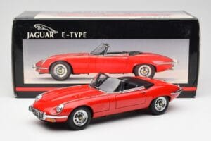 Jaguar E-Type Roadster Series III V12 Rot AUTOart 1:18 73523 Druckguss — Bild 8 von 8