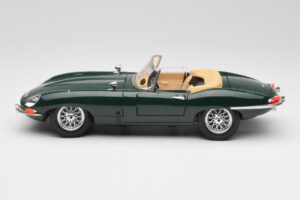 Jaguar E-Type Series 1 Roadster Grün Bburago 1:18 3018-M5 Druckguss — Bild 4 von 8