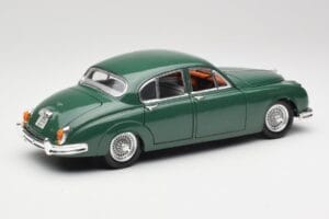 Jaguar Mark II British Racing Grün & Blau Innenraum Maisto 1:18 59001 Druckguss — Bild 3 von 8