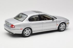 Jaguar X-Type Silber Maisto 1:18 7271328 Druckguss — Bild 3 von 8
