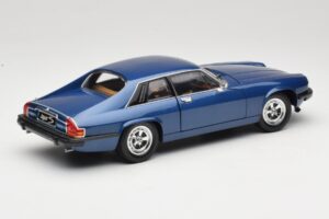 Jaguar XJ-S Blau Road Signature 1:18 92658 Druckguss — Bild 3 von 8