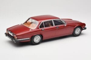 Jaguar XJ Series III Metallic Dark Red MCG 1:18 MCG18176 Druckguss — Bild 2 von 6