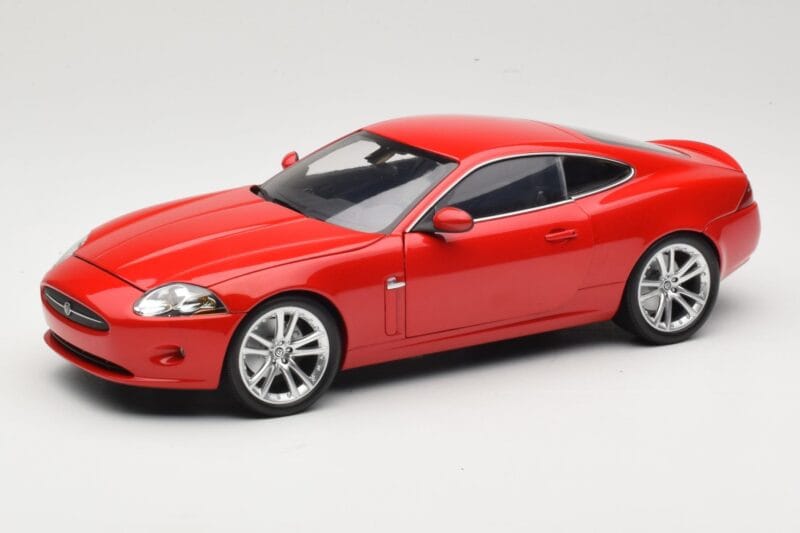Jaguar XK X150 Rot Minichamps 1:18 150130503 Druckguss