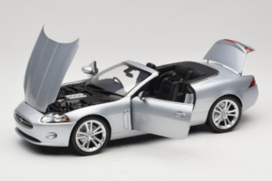 Jaguar XK X150 Cabriolet Silber Minichamps 1:18 150130531 Druckguss — Bild 2 von 8