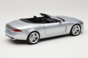 Jaguar XK X150 Cabriolet Silber Minichamps 1:18 150130531 Druckguss — Bild 3 von 8