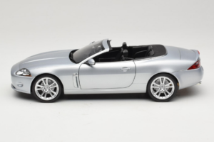Jaguar XK X150 Cabriolet Silber Minichamps 1:18 150130531 Druckguss — Bild 4 von 8