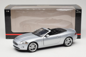 Jaguar XK X150 Cabriolet Silber Minichamps 1:18 150130531 Druckguss — Bild 8 von 8