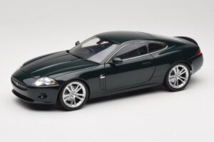 Jaguar XK X150 Coupe Grün Minichamps 1:18 150130501 Druckguss