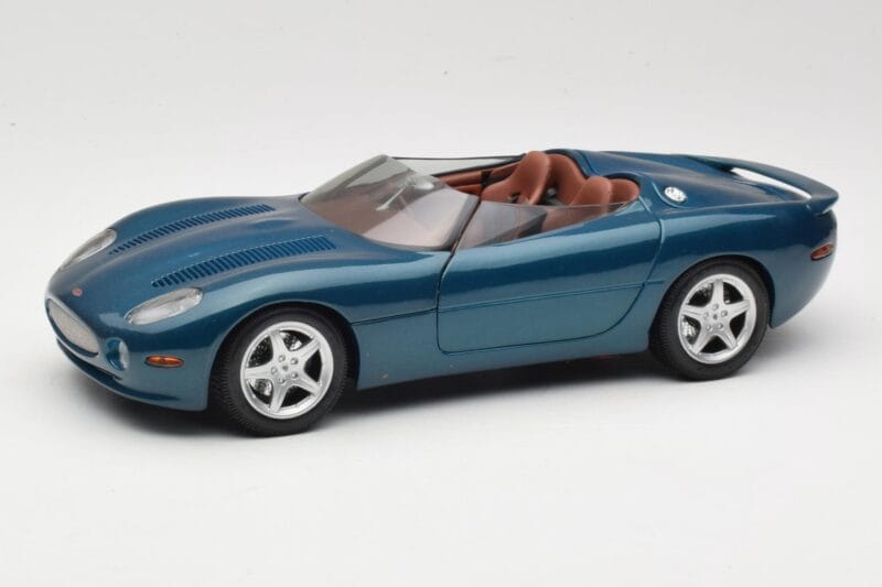 Jaguar XK180 Grün Maisto 1:18 50337 Druckguss