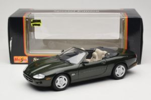 Jaguar XK8 Green Metallic Hellgrau Interieur Maisto 1:18 31836 Druckguss — Bild 8 von 8