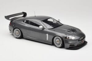 Jaguar XKR GT3 Grey Metallic Minichamps 1:18 150081390 Druckguss — Bild 4 von 6