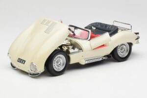 Jaguar XKSS Creme AUTOart 1:18 73512 Druckguss — Bild 2 von 8