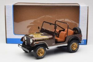Jeep CJ-7 Golden Eagle Grün MCG 1:18 MCG18109 Druckguss — Bild 6 von 6