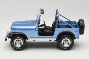 Jeep CJ-7 Laredo Blau MCG 1:18 MCG18553 Druckguss — Bild 3 von 6