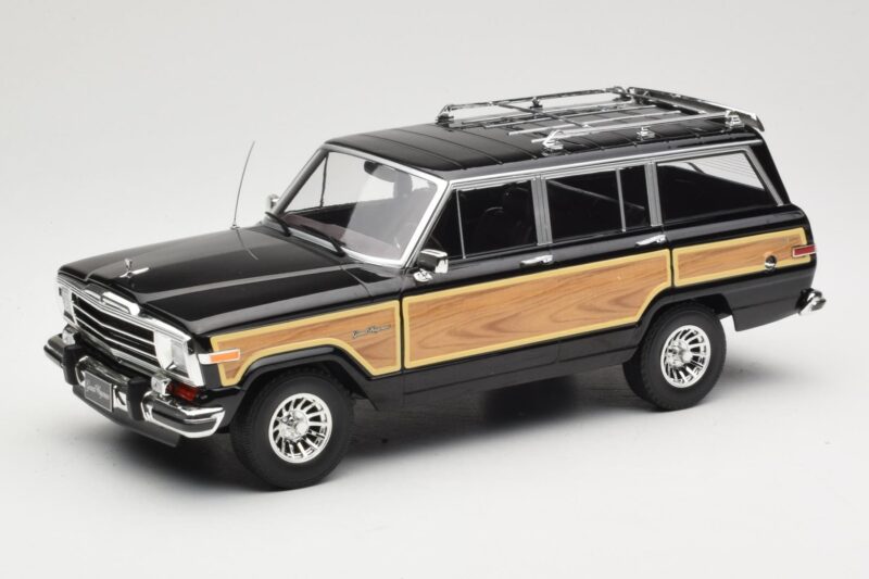 Jeep Grand Wagoneer Schwarz KK-Scale 1:18 KKDC181113 Druckguss