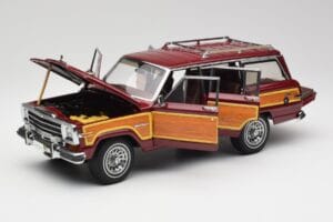 Jeep Grand Wagoneer Classic Rot AUTOart 1:18 74002 Druckguss — Bild 2 von 8