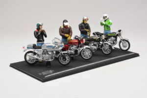 Joe Bar Team Sammlung mit Figuren Solido 1:18 5008 Druckguss — Bild 2 von 4
