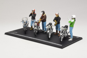 Joe Bar Team Sammlung mit Figuren Solido 1:18 5008 Druckguss — Bild 3 von 4