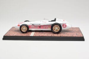 Watson Roadster #8 P. Flaherty John Zink Racing Indianapolis 500 Winner 1956 Carousel 1 1:18 143000 Druckguss