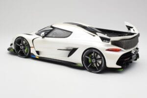 Koenigsegg Jesko Attack Crystal White Pearl GT Spirit 1:12 GT501 Resin — Bild 5 von 6