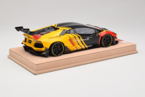 Lamborghini Aventador Liberty Walk Infinite Schwarz Gelb Timothy & Pierre 1:18 REMC035 Druckguss — Bild 3 von 7