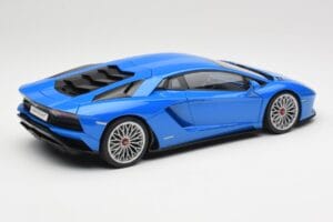 Lamborghini Aventador S LP740-4 Blue Nila AUTOart 1:18 79134 Druckguss — Bild 3 von 8