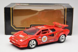Lamborghini Countach Rot Bburago 1:18 3047 Druckguss — Bild 8 von 8