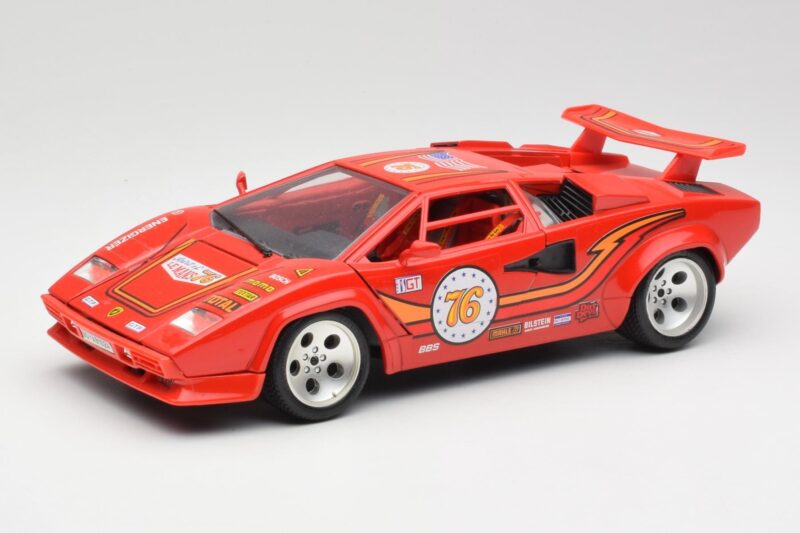 Lamborghini Countach Rot Bburago 1:18 3047 Druckguss