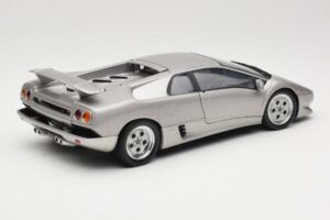 Lamborghini Diablo Silber AUTOart 1:18 70071 Druckguss — Bild 3 von 8